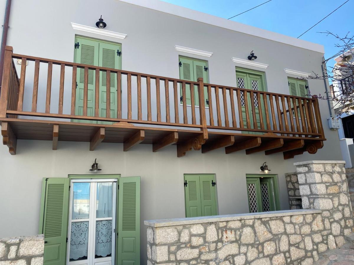 Luca'S Houses Chalki Town Exterior photo