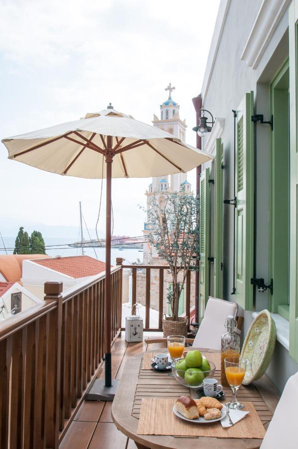 Luca'S Houses Chalki Town Exterior photo